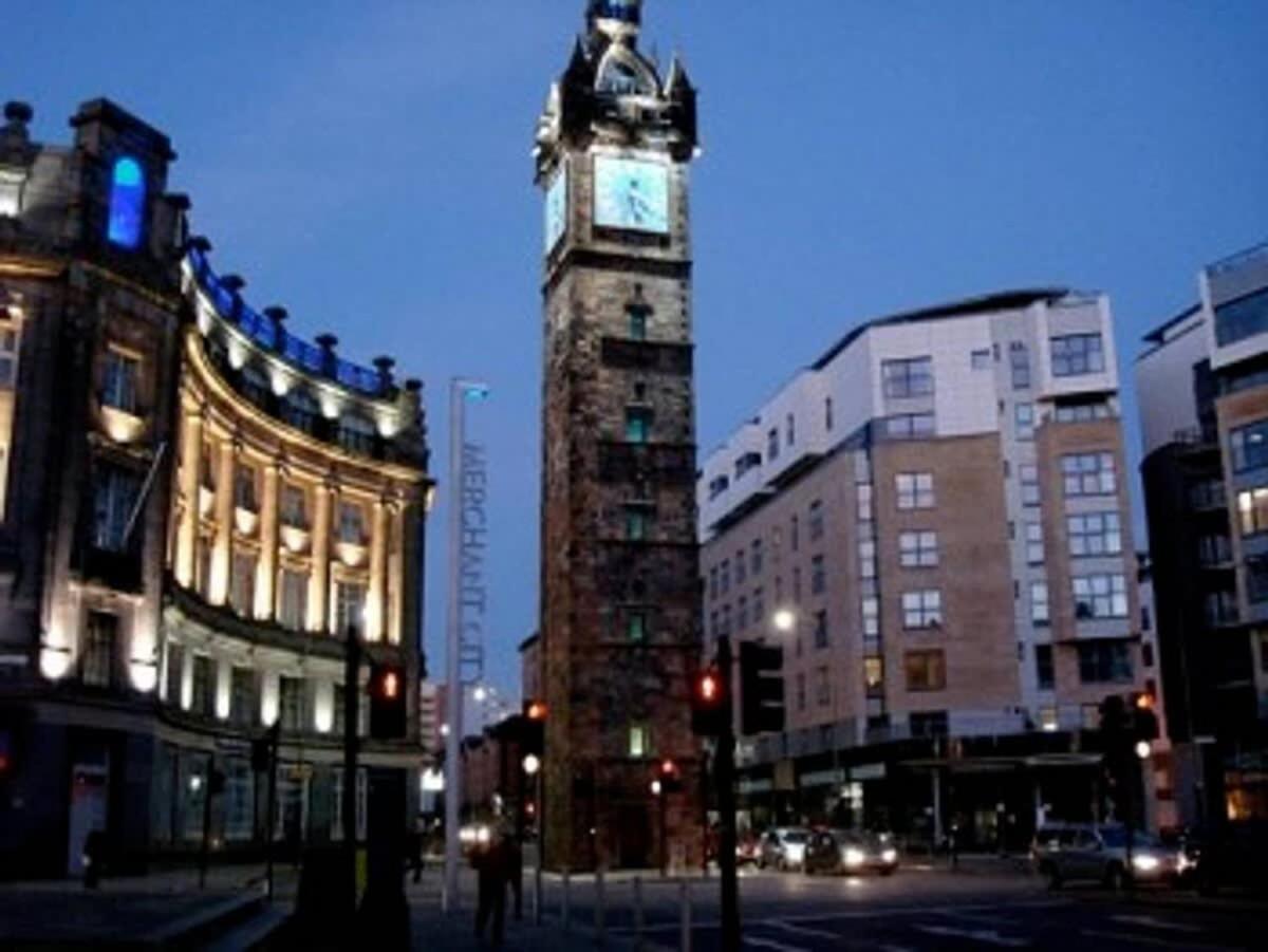City Centre Apartment W Parking & Hyperoptic Wifi 글라스고 외부 사진